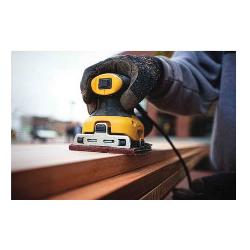 
                  
                    DeWALT_DWE6411K_4
                  
                